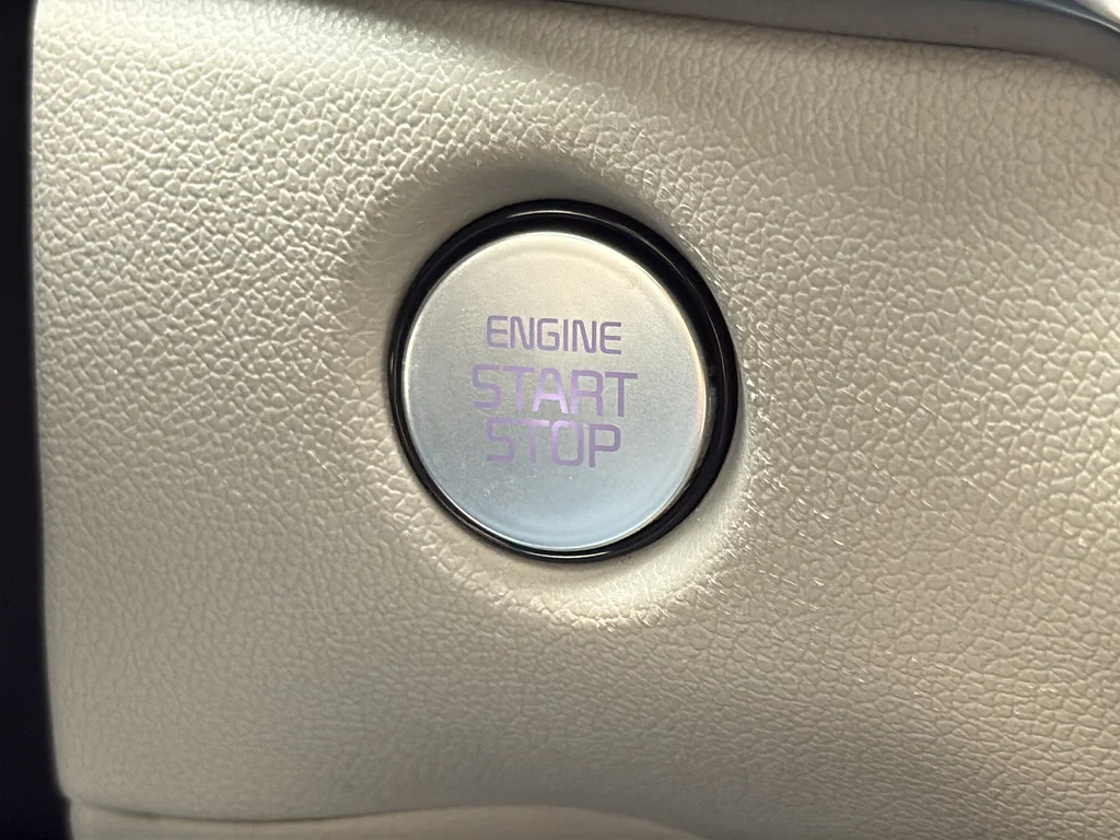 Used 2025 Green Kia SX Prestige image 13