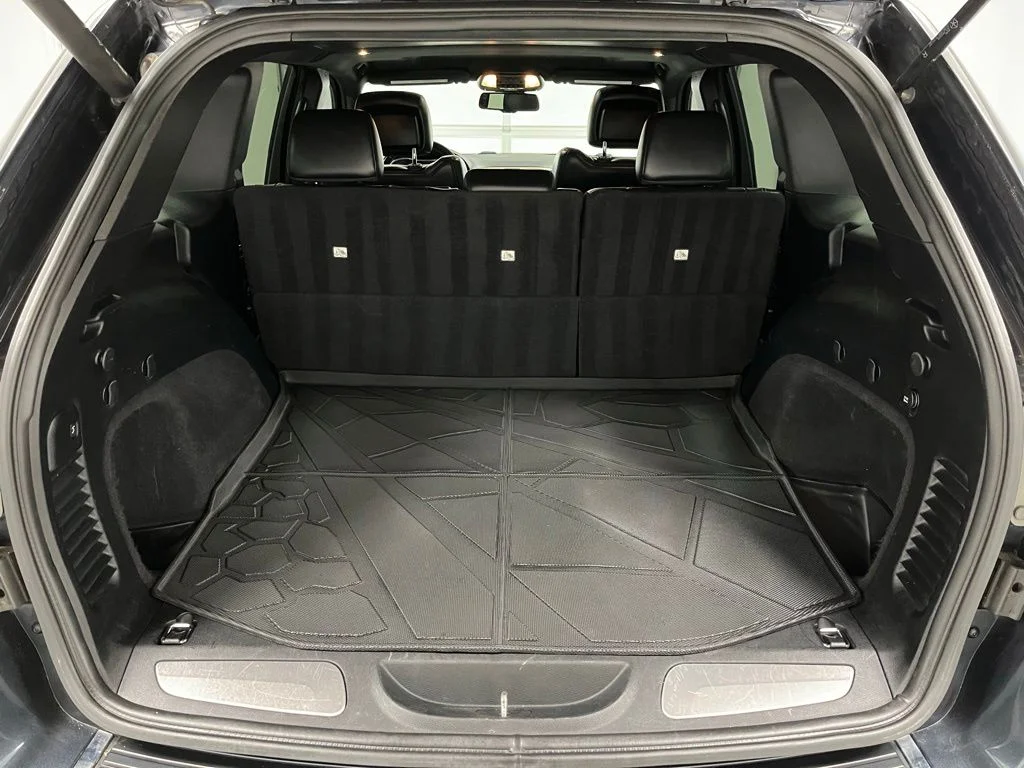 Used 2016 Gray Jeep Limited image 50