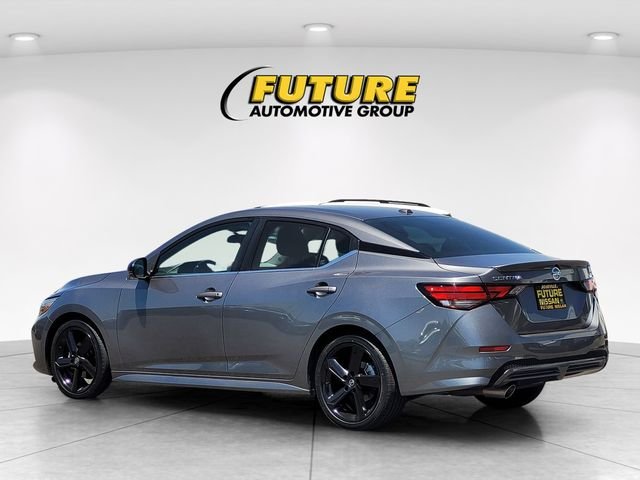 Used 2022 Gray Nissan SR image 7