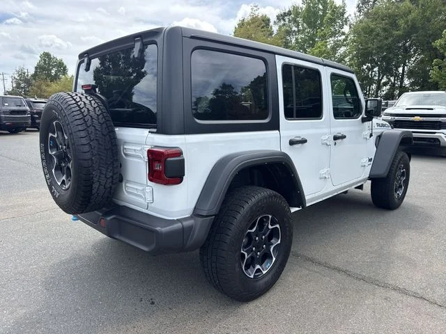 Used 2022 White Jeep Unlimited Rubicon 4xe image 13