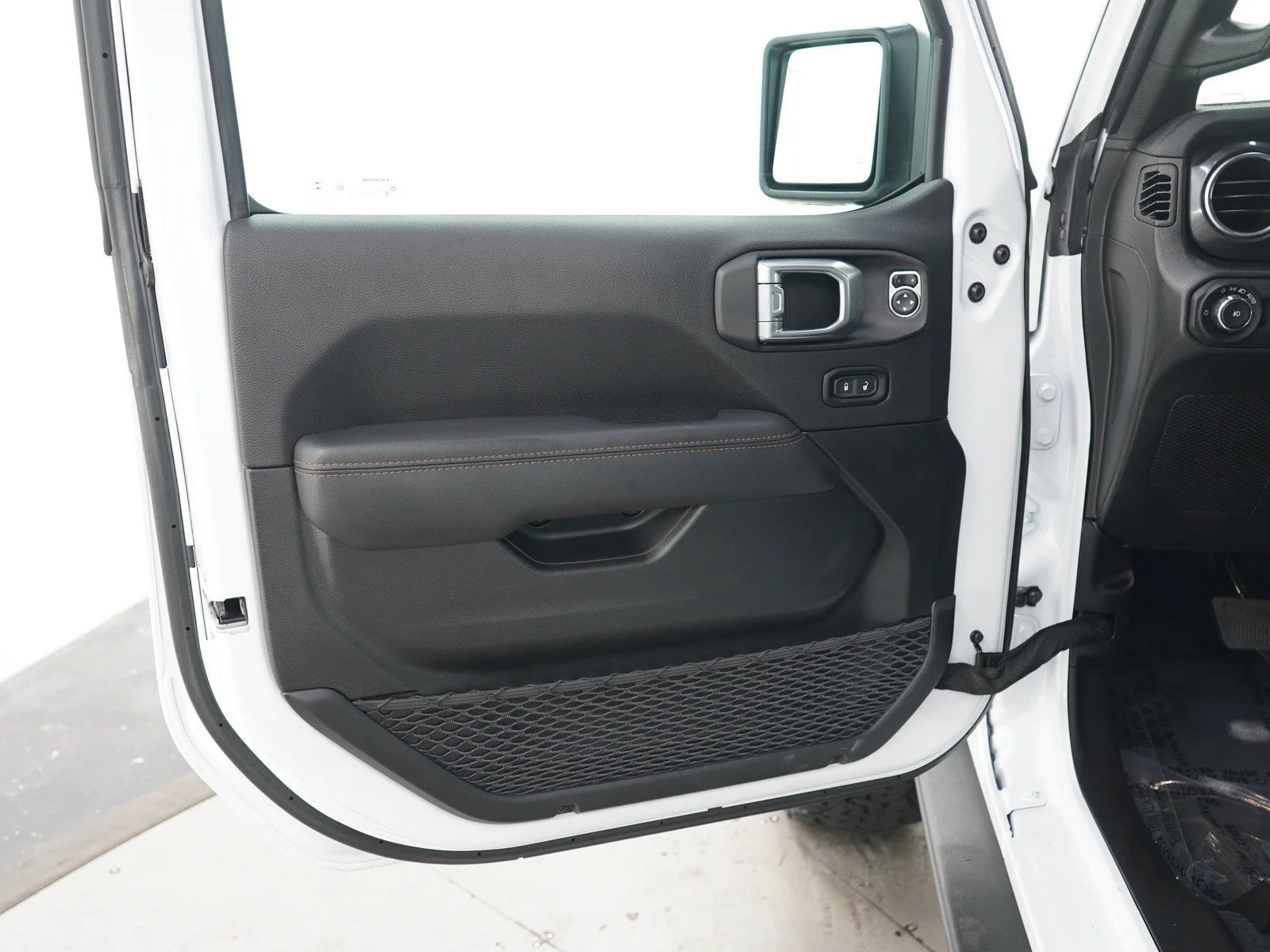 Used 2023 Bright White Clearcoat Jeep Rubicon 392 image 18