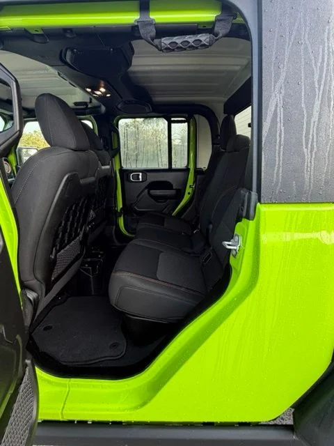 Used 2021 Green Jeep Mojave image 4