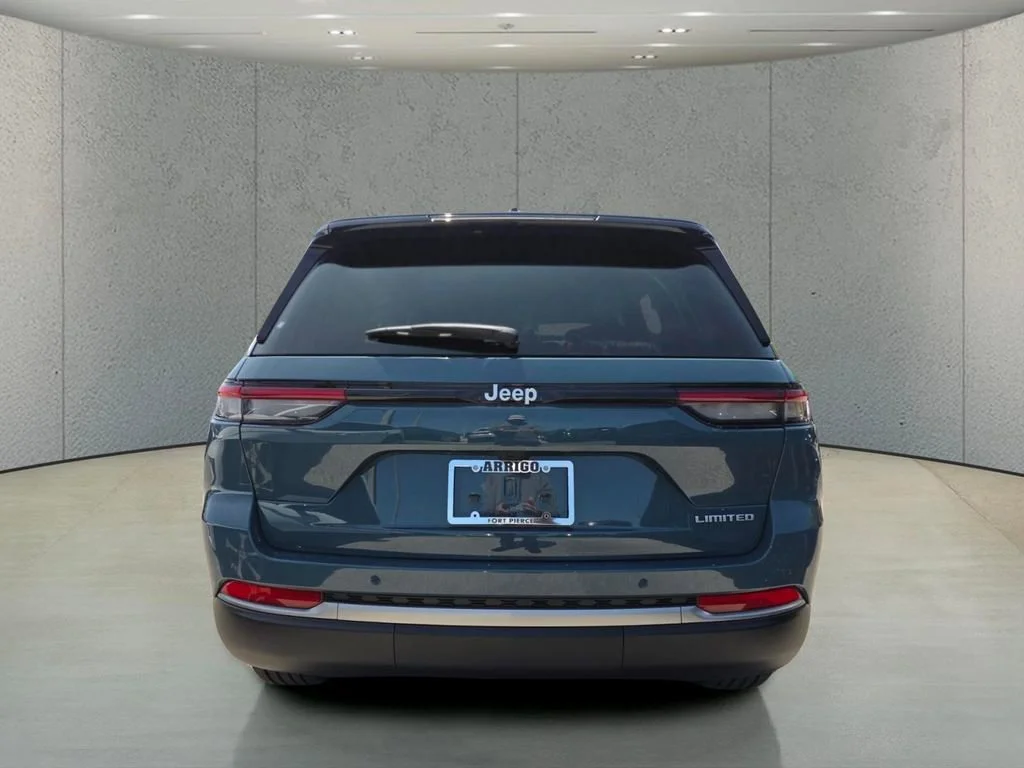 New 2026 Steel Blue Exterior Paint Jeep Limited image 5