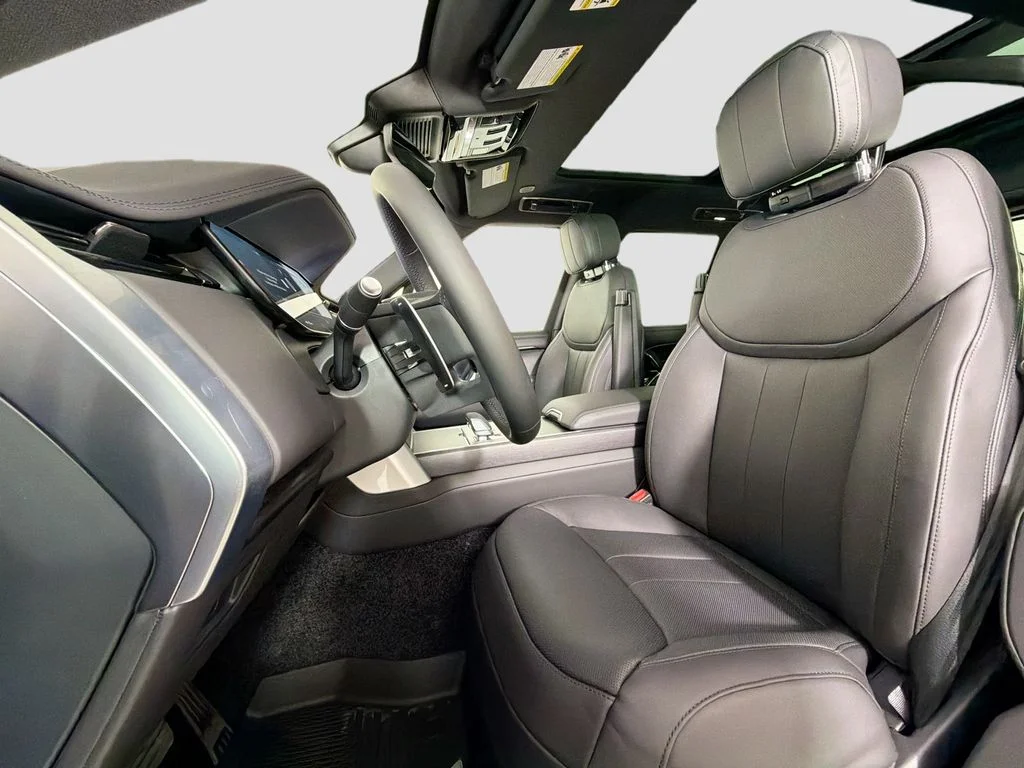 New 2026 Santorini Black Land Rover SE image 22