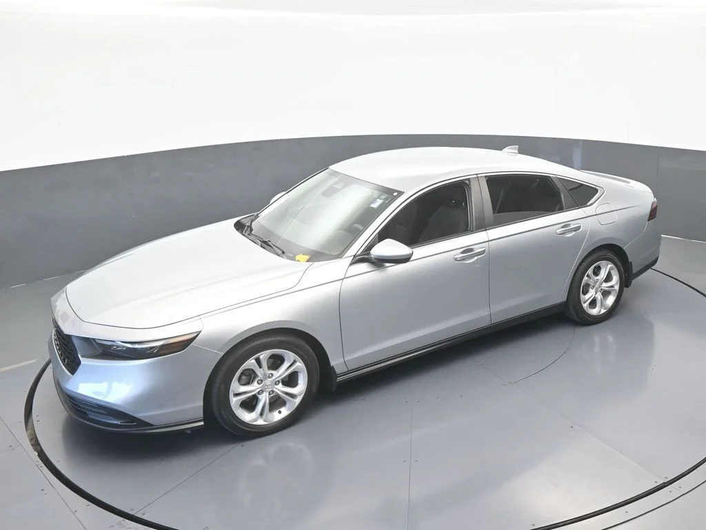 Used 2024 Silver Honda LX image 43