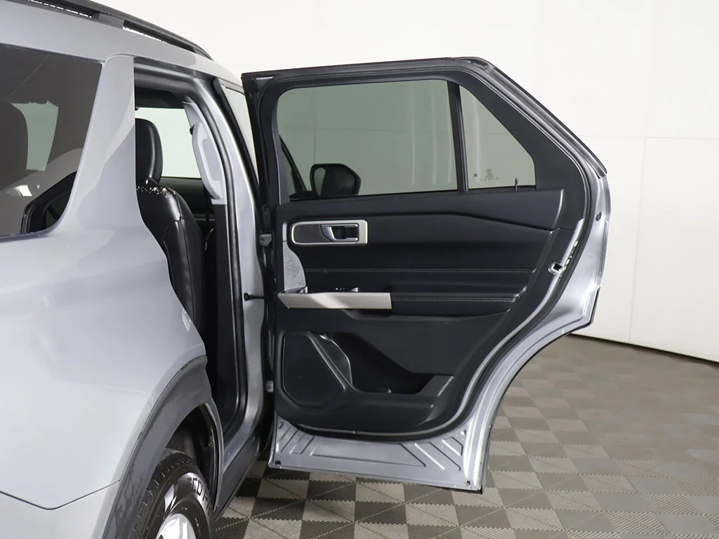 Used 2022 Silver Ford XLT image 22