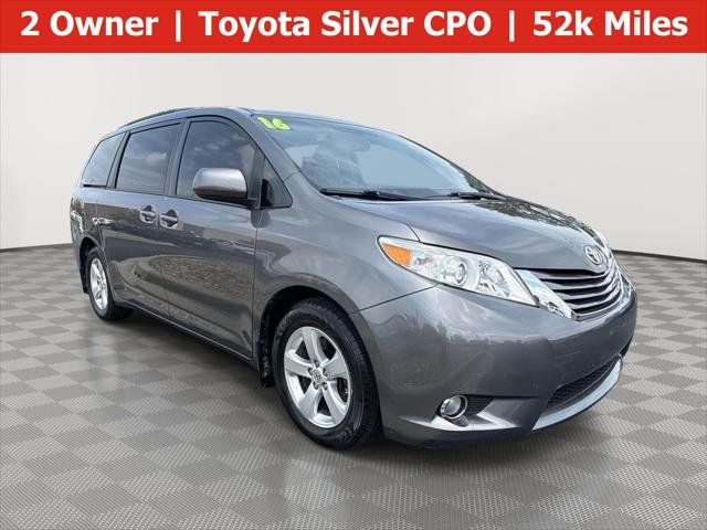 2016 Toyota Sienna 