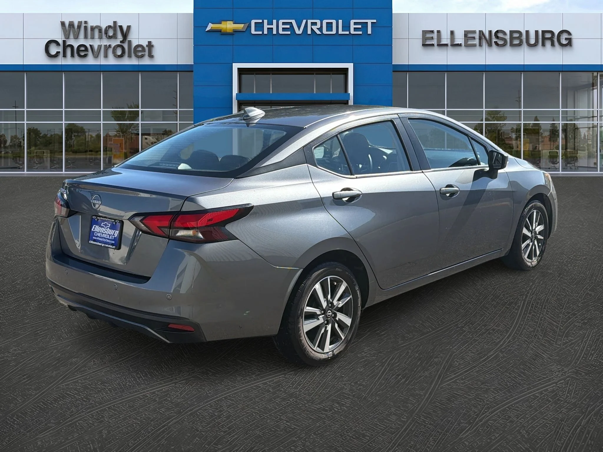 2025 Nissan Versa Sedan SV - Photo 7