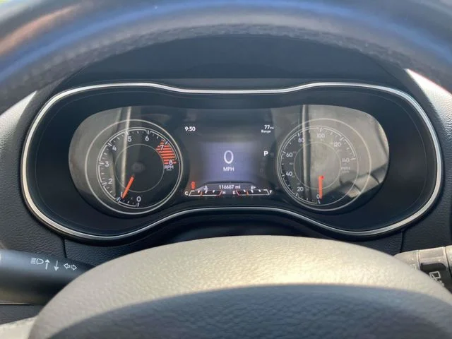Used 2019 Diamond Black Jeep Trailhawk image 26