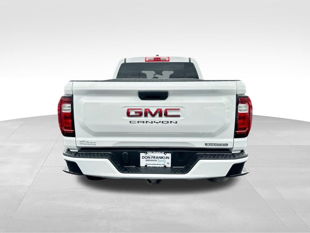 Used 2024 White GMC Elevation image 7