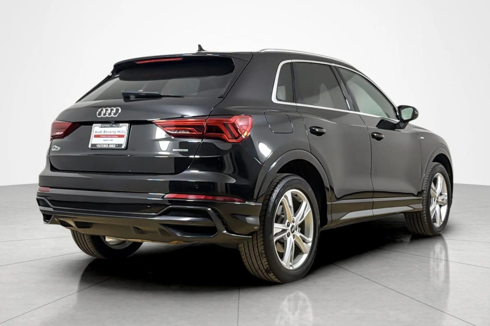 Used 2022 Mythos Black Metallic Audi S line Premium 45 TFSI quattro image 5