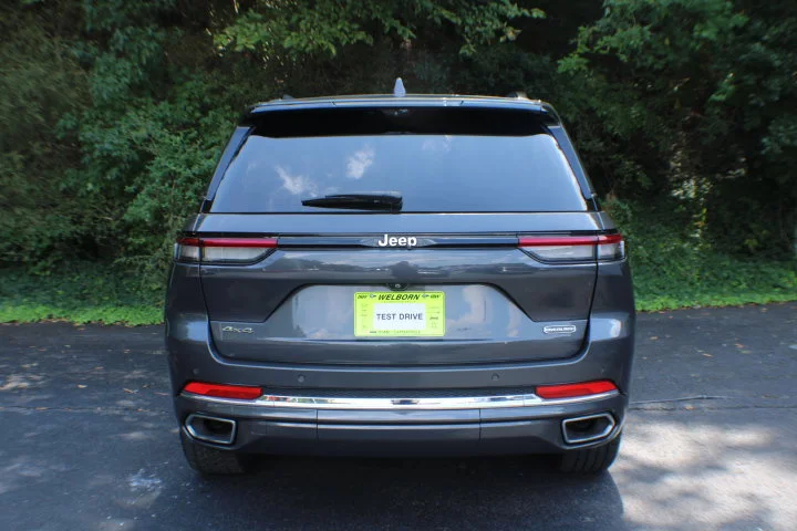 Used 2022 Gray Jeep Overland 4x4 image 17