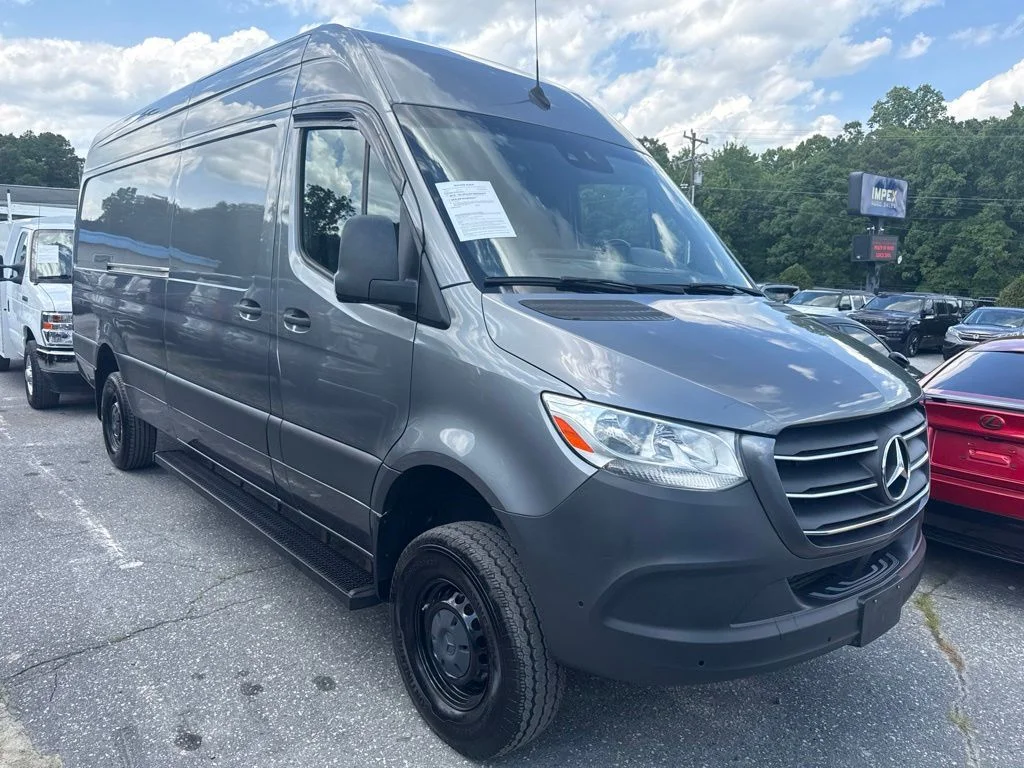 Used 2023 Gray Mercedes-Benz Cargo 170 WB image 2