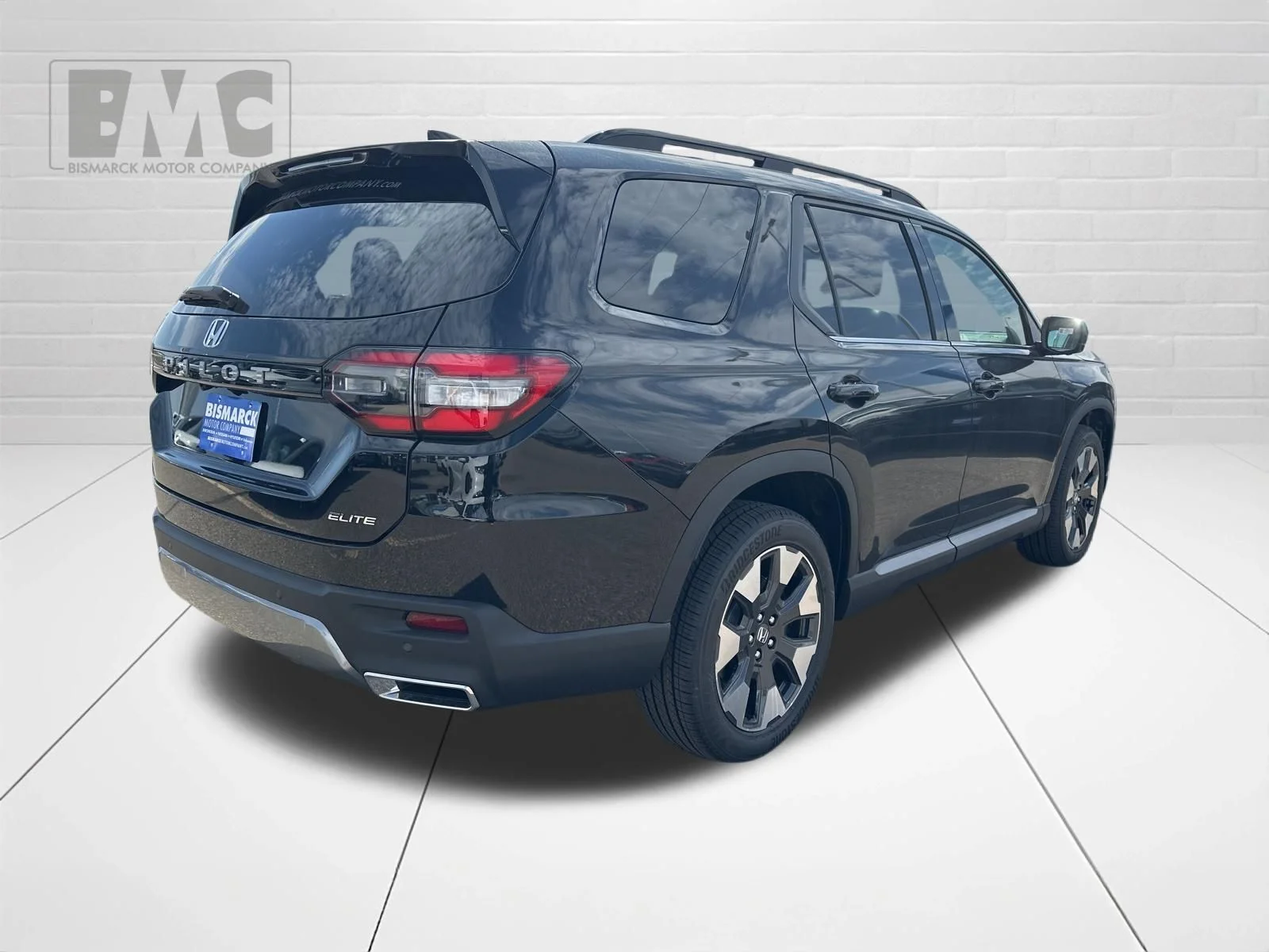 New 2026 Crystal Black Pearl Honda AWD Elite image 3
