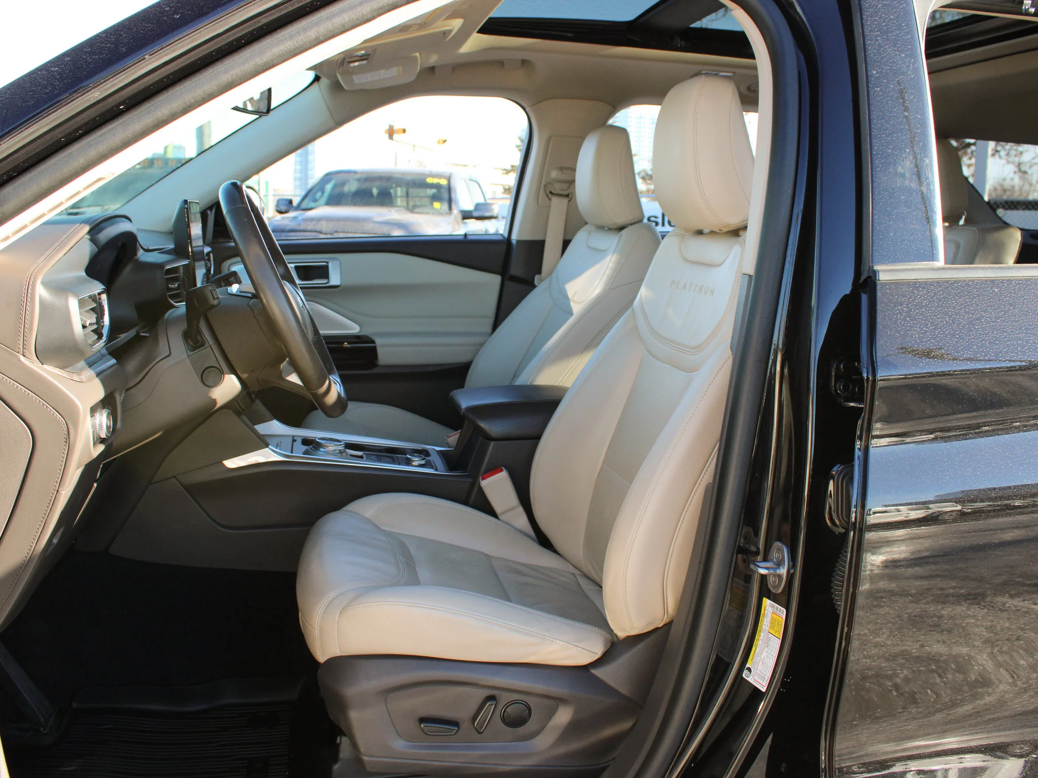 Certified Used 2023 Black Ford Platinum * No Accidents | Apple CarPlay | Luxury 3-Row SUV | Bang & Olufsen | Adaptive Cruise image 3