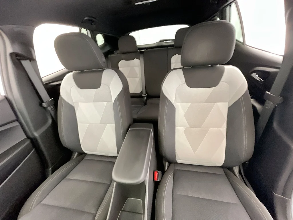Used 2024 Summit White Chevrolet RS image 19