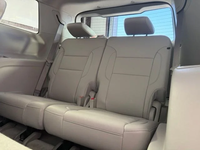 Used 2023 White GMC SLT image 44