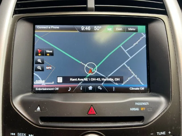 Used 2013 Gray Ford SEL image 23