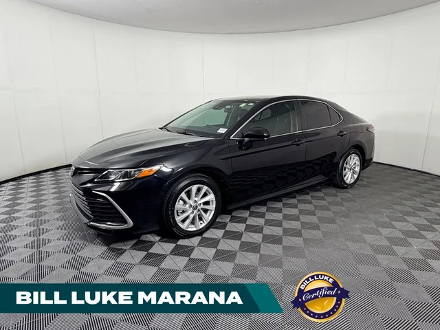 2022 Toyota Camry LE