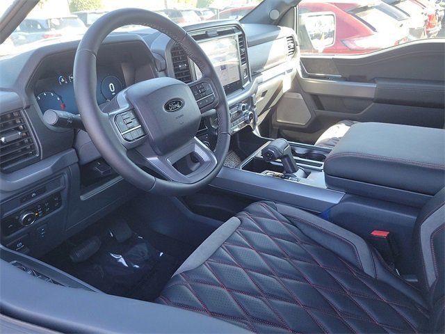 New 2025 Rapid Red Metallic Tinted Clearcoat Ford XLT image 3
