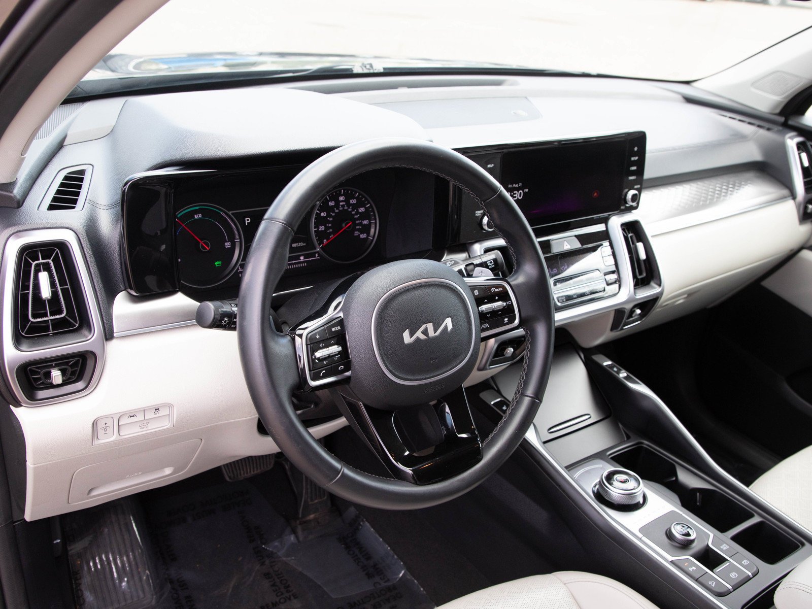 Used 2023 Platinum Graphite Kia EX image 22