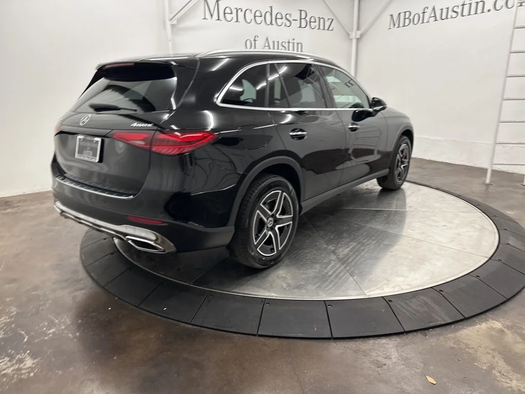 Used 2026 Black Mercedes-Benz GLC 300 image 7