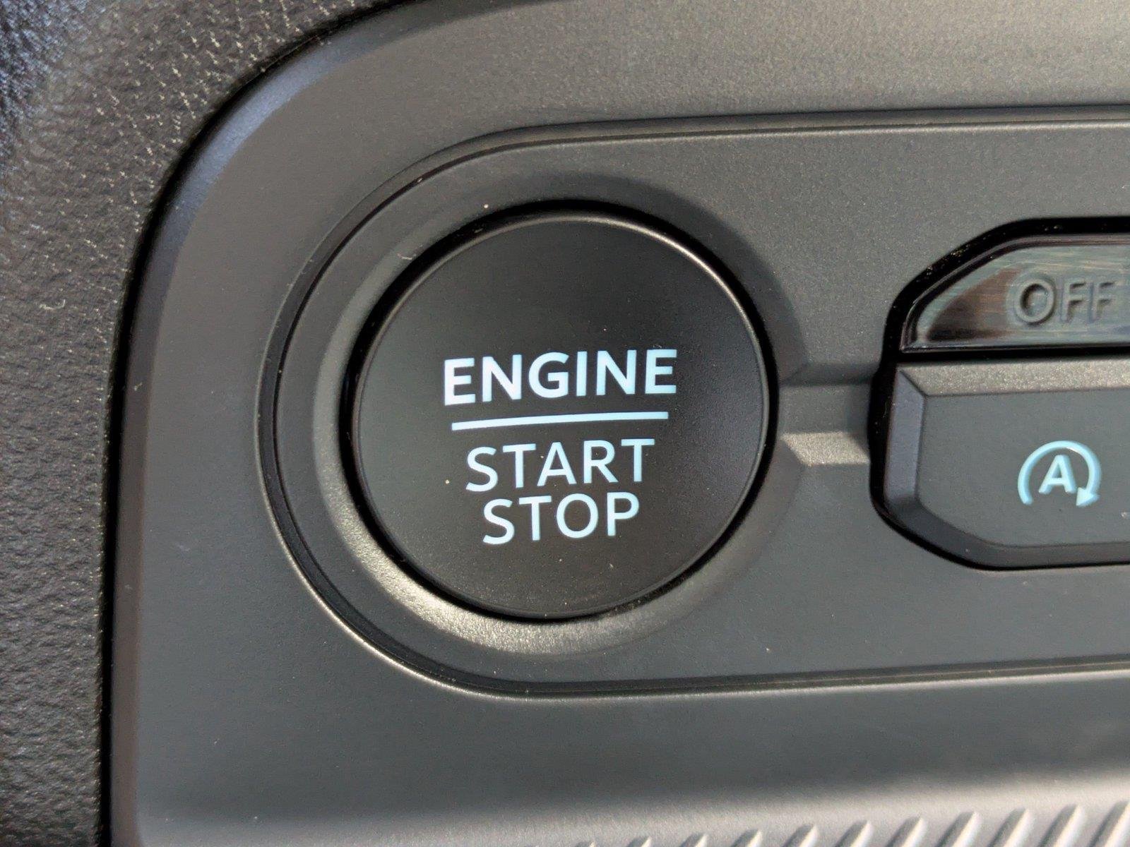Used 2025 Azure Gray Metallic Tri-Coat Ford Badlands image 29