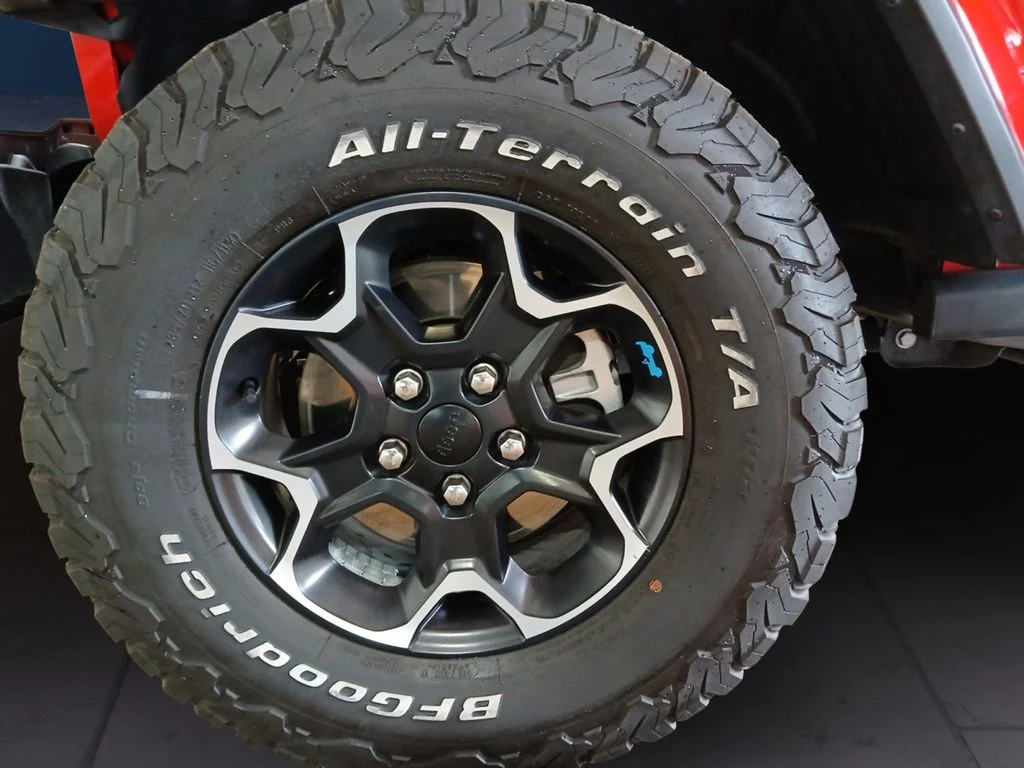 Used 2023 Red Jeep Rubicon 4xe image 9