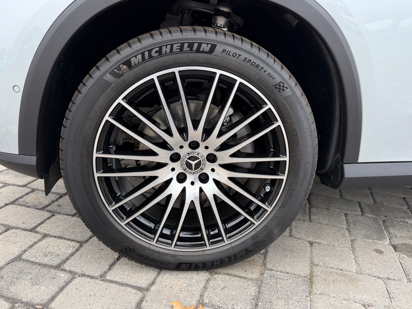 New 2026 Cirrus Silver Metallic Mercedes-Benz GLC 300 image 13