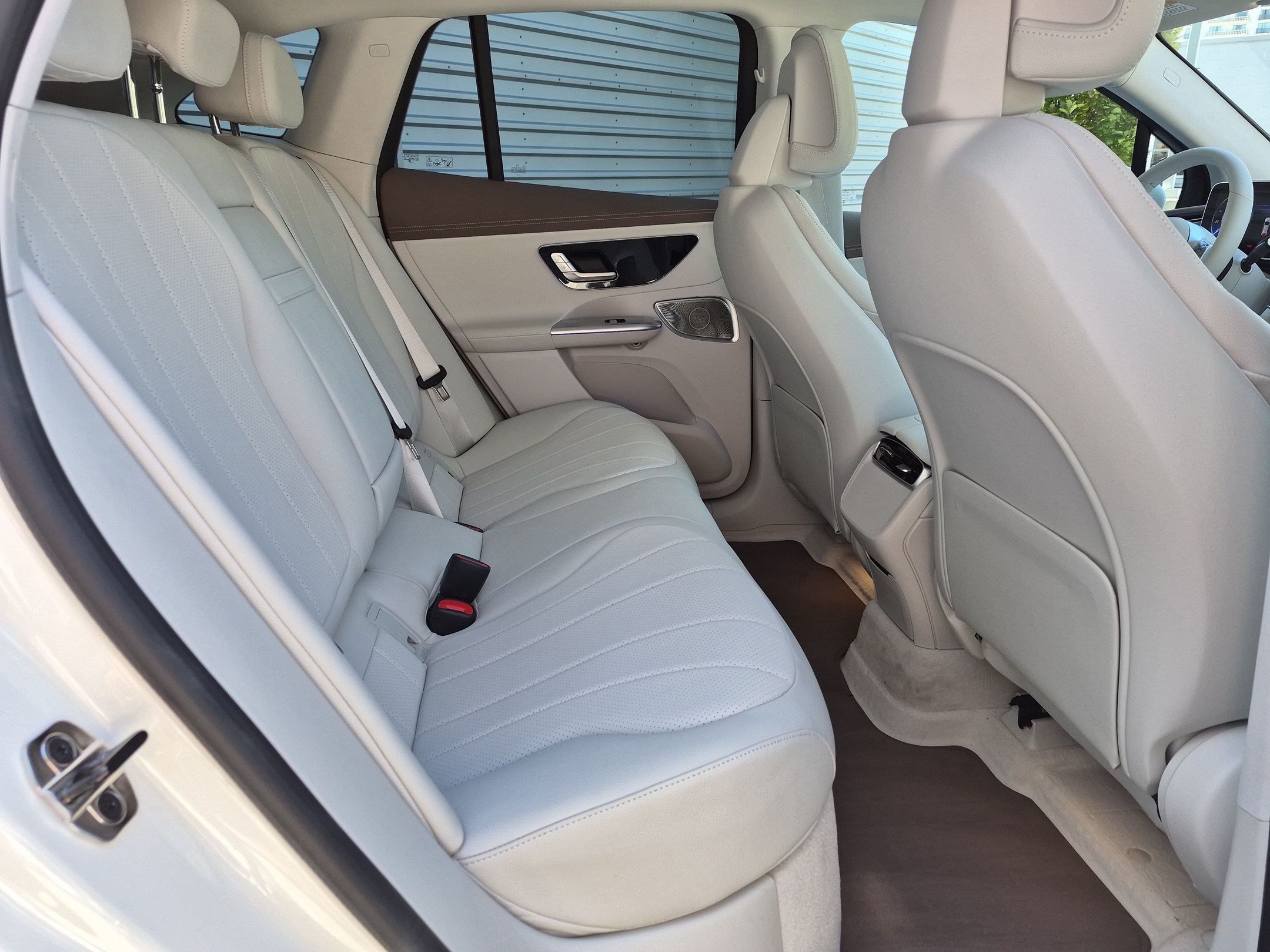 Certified Used 2023 MANUFAKTUR Diamond White Metallic Mercedes-Benz EQE 350 image 29