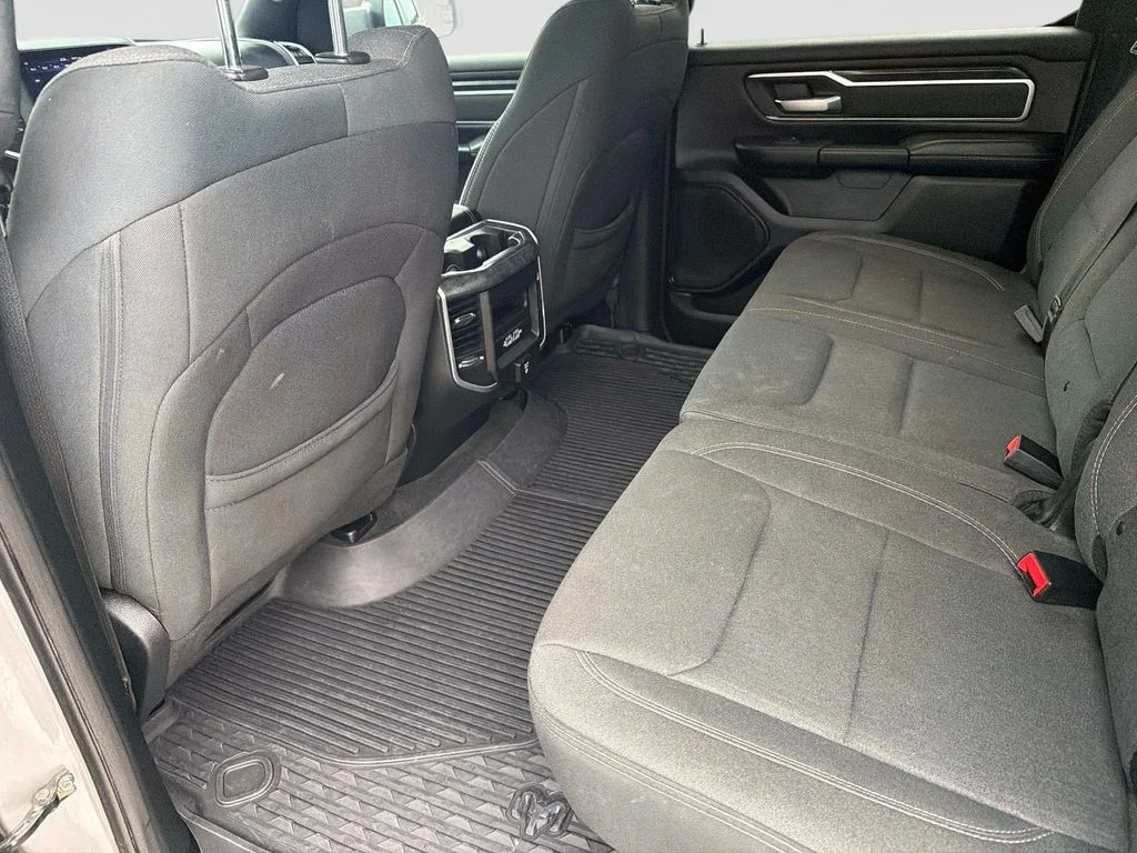 Used 2019 Silver Ram Big Horn/Lone Star image 15