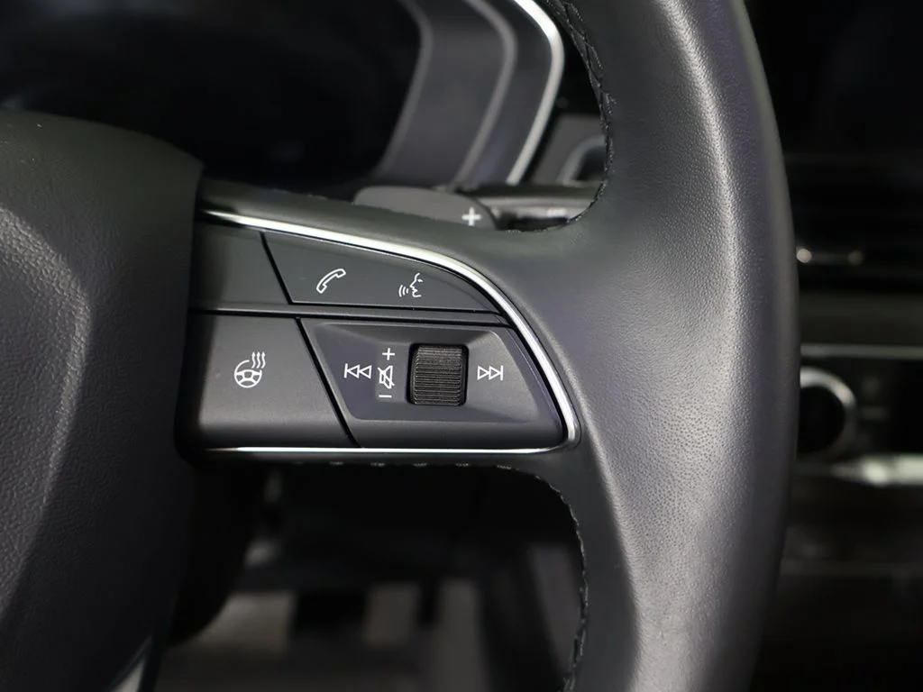 Used 2023 Black Metallic Audi 45 S line Premium Plus image 43