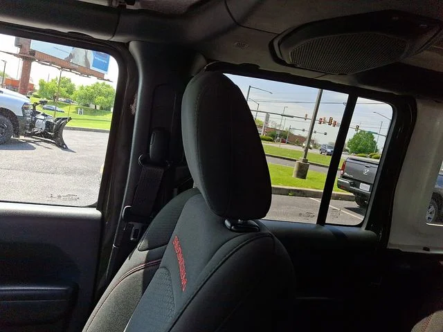 Used 2021 Green Jeep Unlimited Rubicon image 17