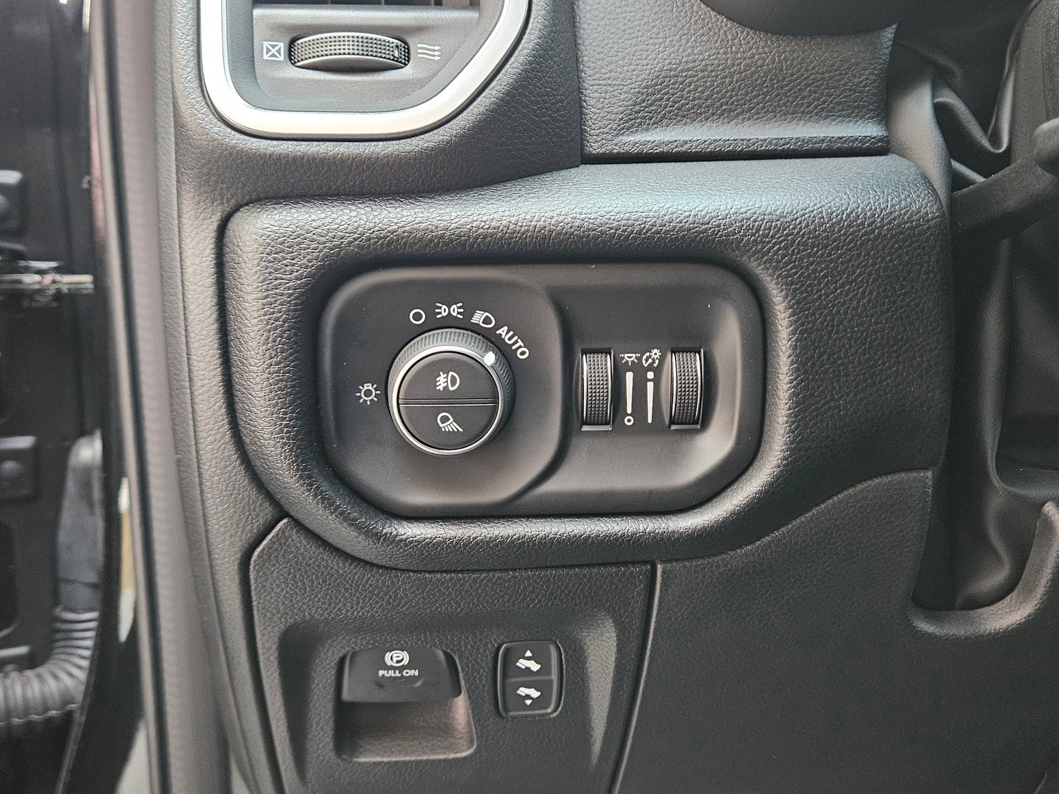 2026 RAM 1500 Big Horn/Lone Star - Photo 17