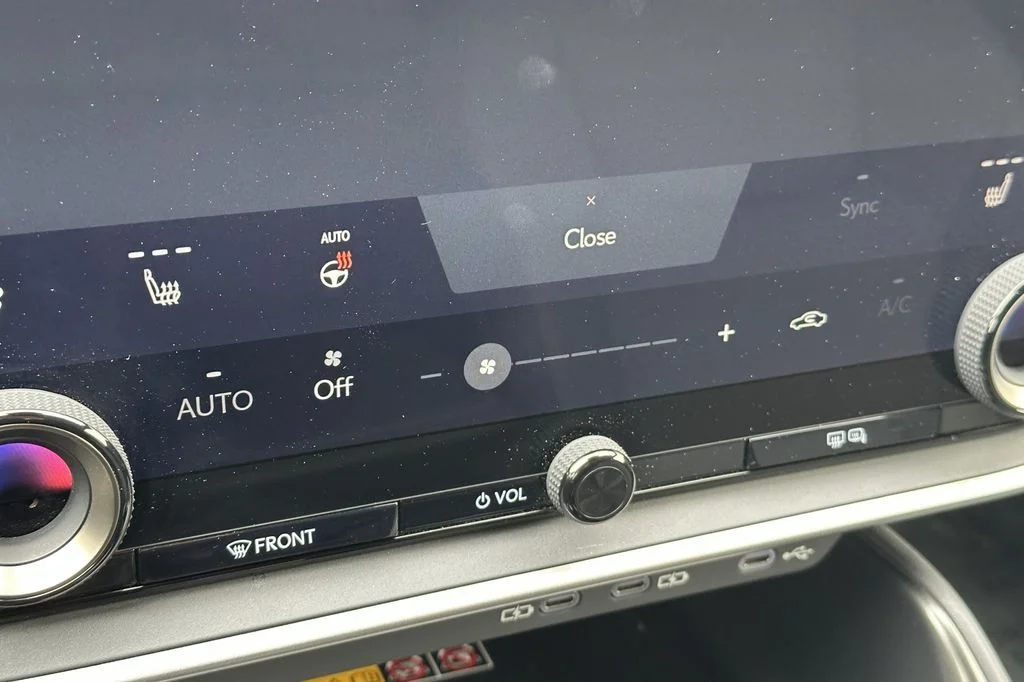 Used 2025 Gray Lexus  image 32