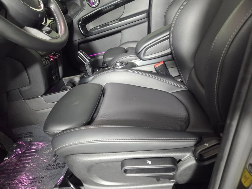Used 2022 Midnight Black Metallic MINI Cooper S image 11