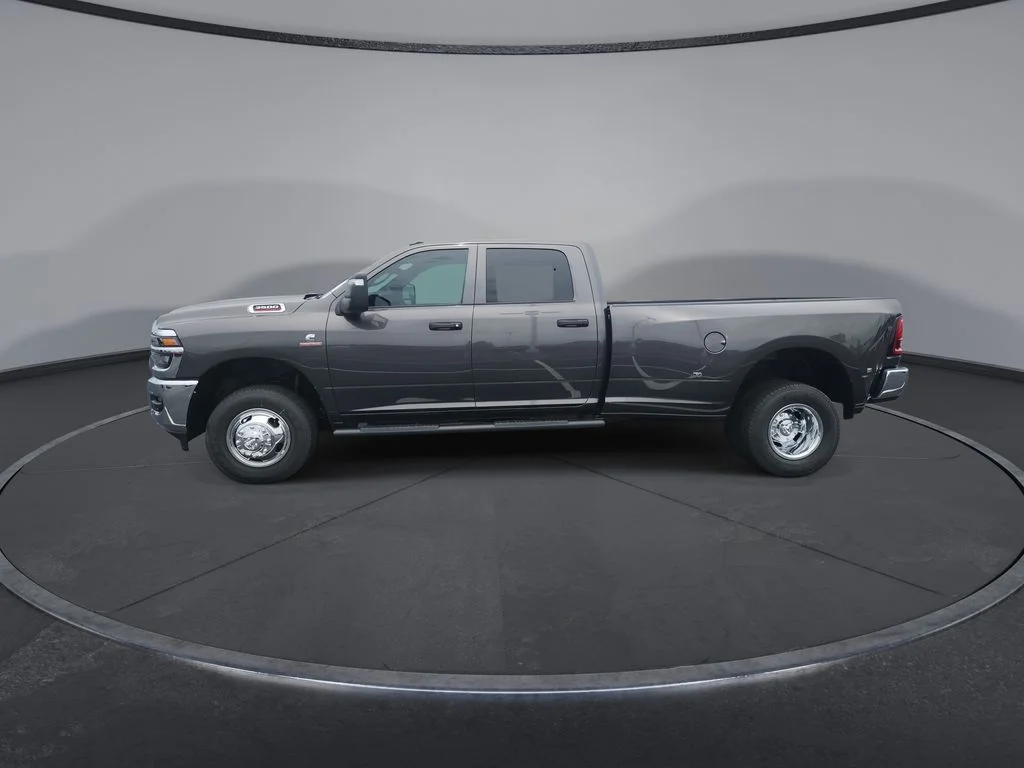 New 2026 Granite Crystal Metallic Clear-Coat Exterior Paint RAM Tradesman image 4
