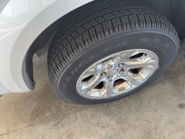 Used 2017 White Ram Laramie image 4