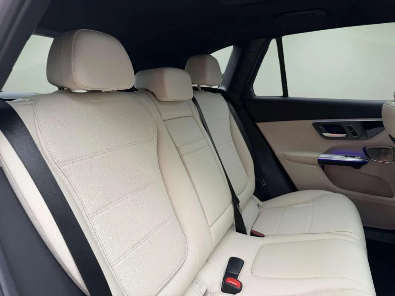 Used 2026 WHITE Mercedes-Benz GLC 300 image 27