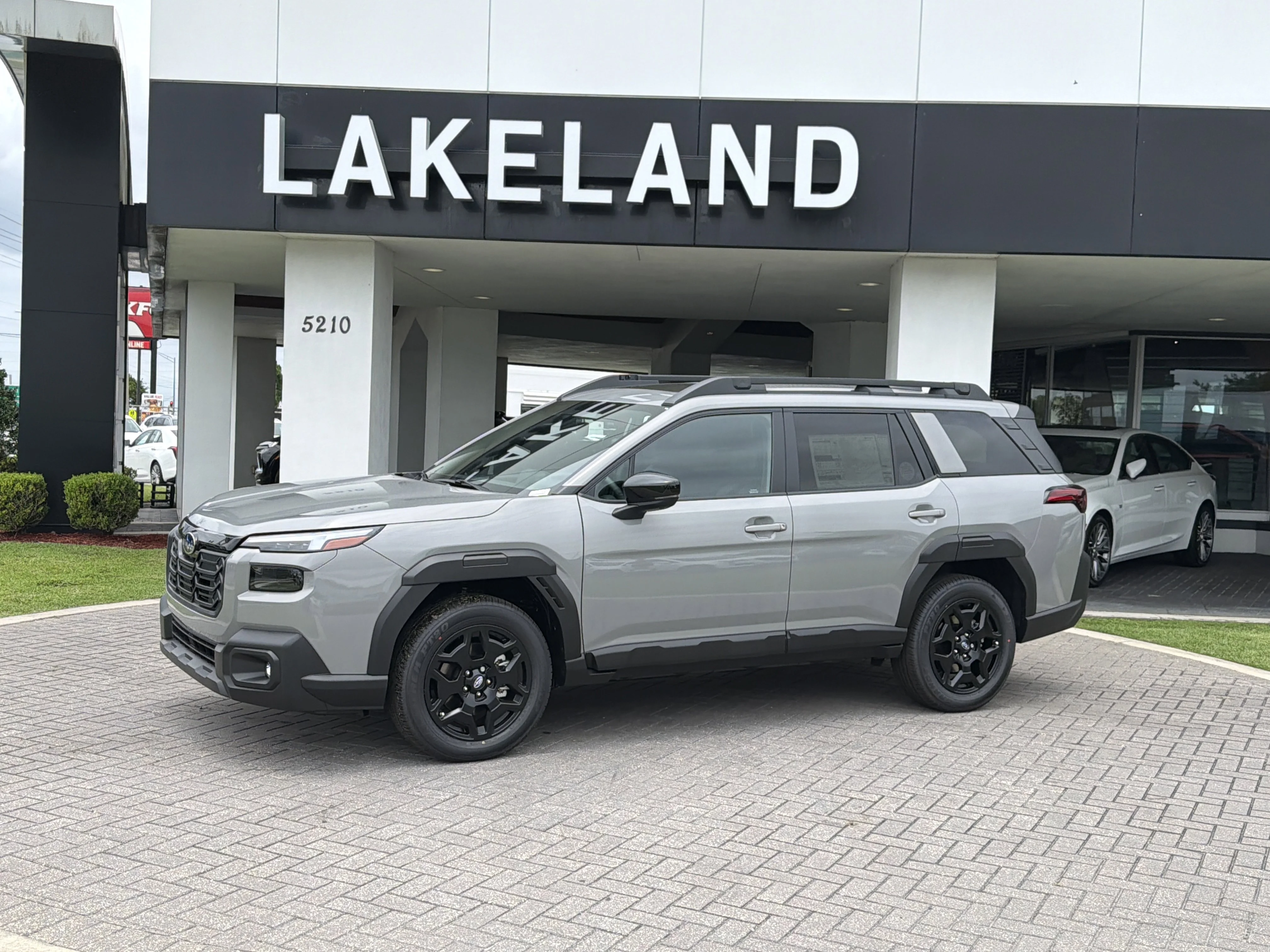 New 2026 RIVER ROCK PEARL Subaru Limited image 2