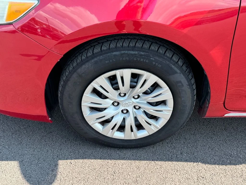Used 2013 Red Toyota LE image 14
