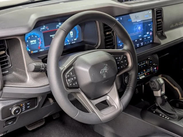 New 2026 Oxford White Ford Badlands® image 38