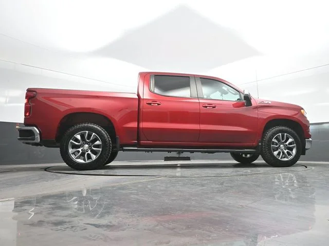 Used 2024 Red Chevrolet LT image 25