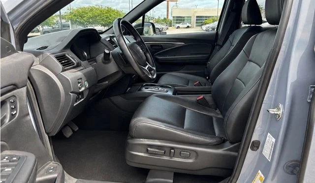 Used 2023 Gray Honda EX-L image 5