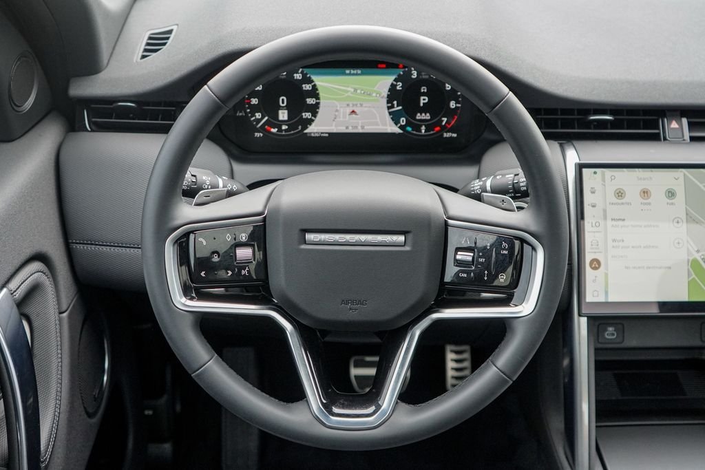 Used 2025 Santorini Black Metallic Land Rover SE image 29