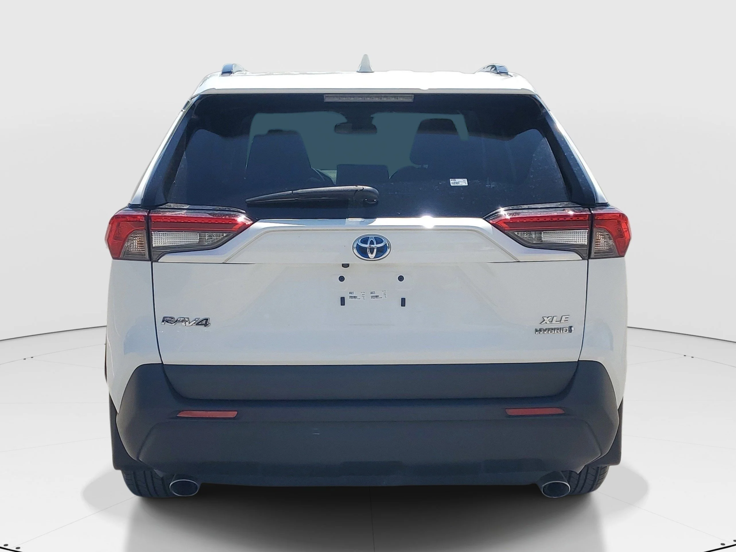 Used 2024 Ice Toyota Hybrid XLE image 4