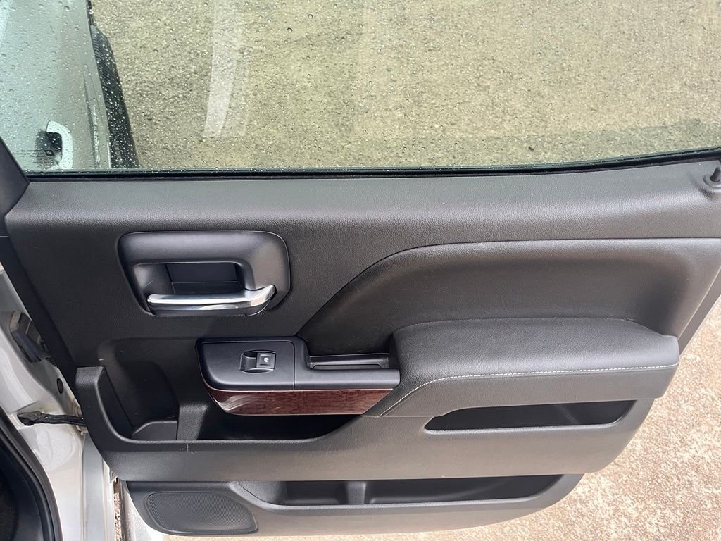 Used 2015 Quicksilver Metallic GMC SLE image 23