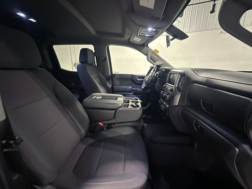 Used 2022 SHADOW GRAY METALLIC Chevrolet RST image 29