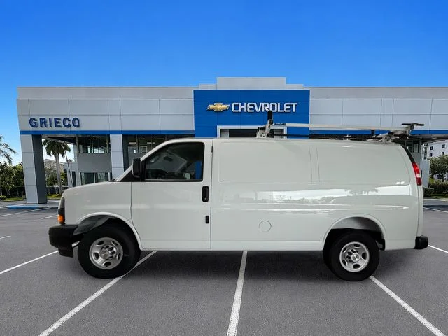 2025 Chevrolet Express Cargo Work Van - Photo 17