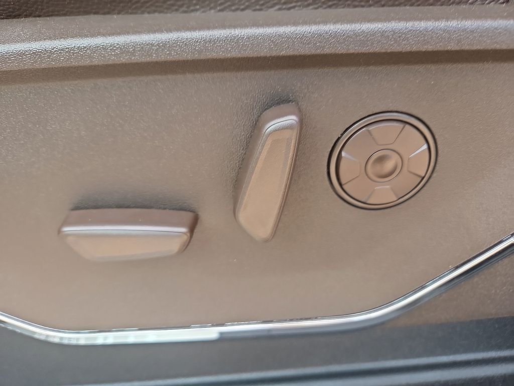 New 2026 Star White Metallic Tri-Coat Ford F-350® King Ranch® image 19